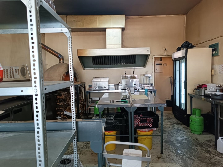 To Let Commercial Property for Rent in Oakdale Western Cape